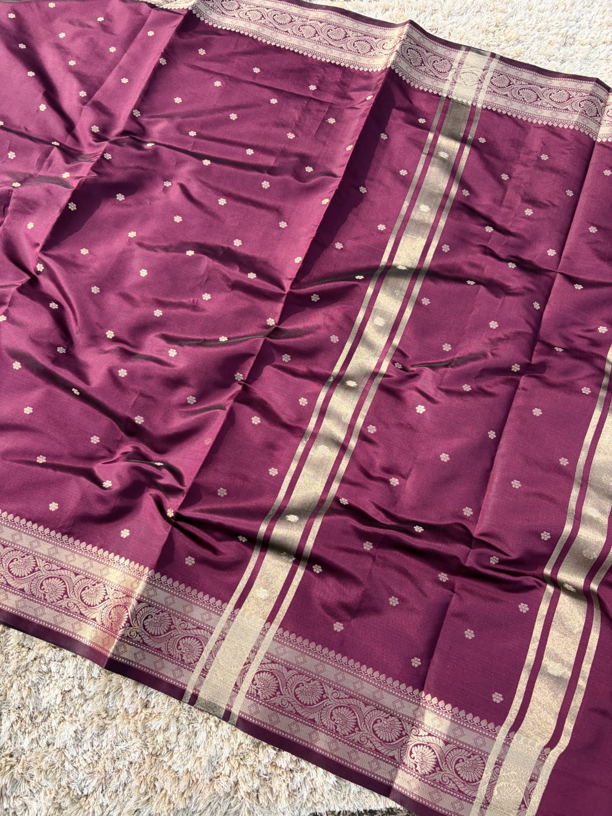 Gadwal Silk Saree – Classic All-Over Weaving Collection
