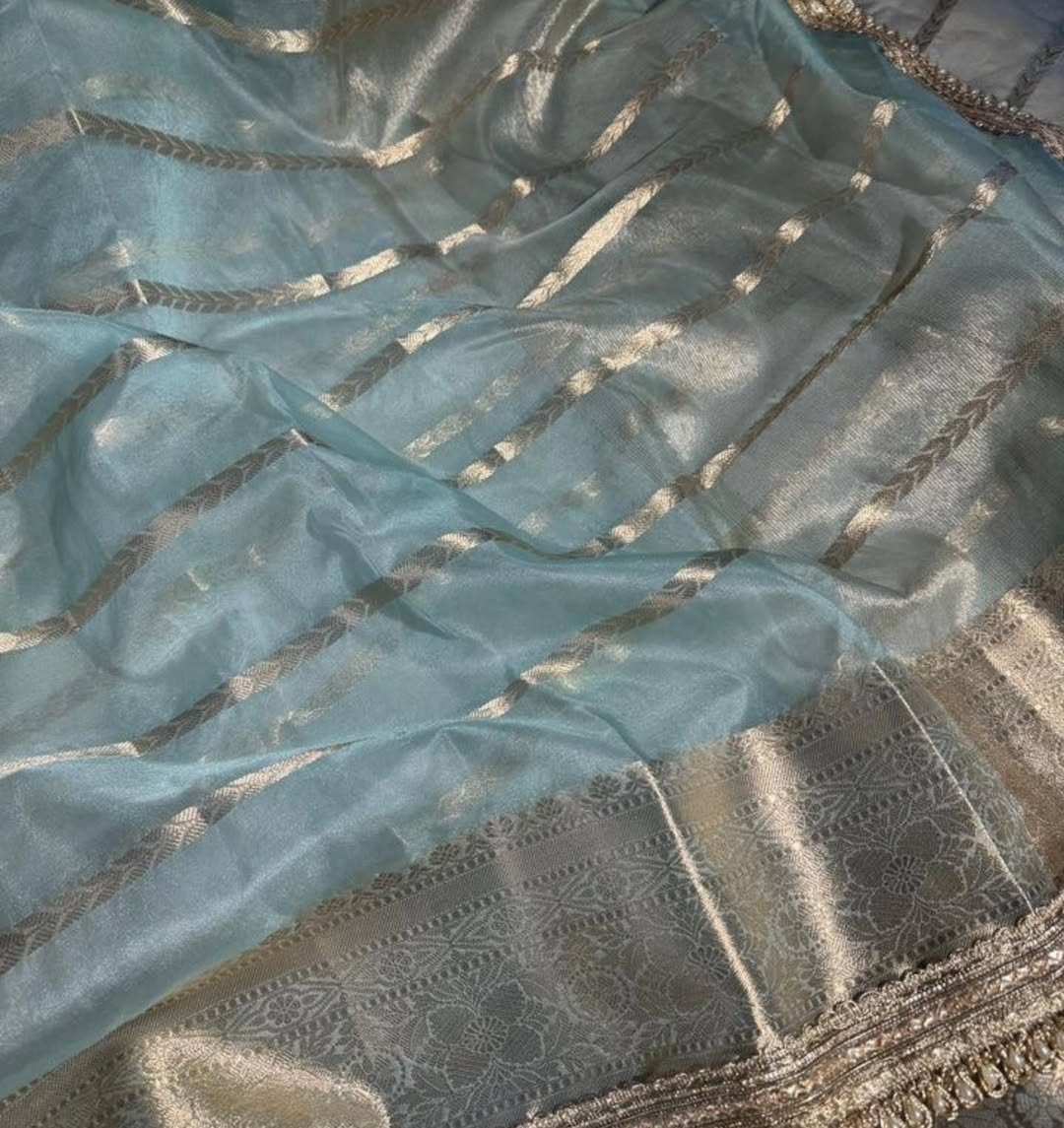 Celebrity Inspired Banarasi Organza Tissue Silk Saree with Lace Border & Blouse | Lightweight Festive Partywear Saree