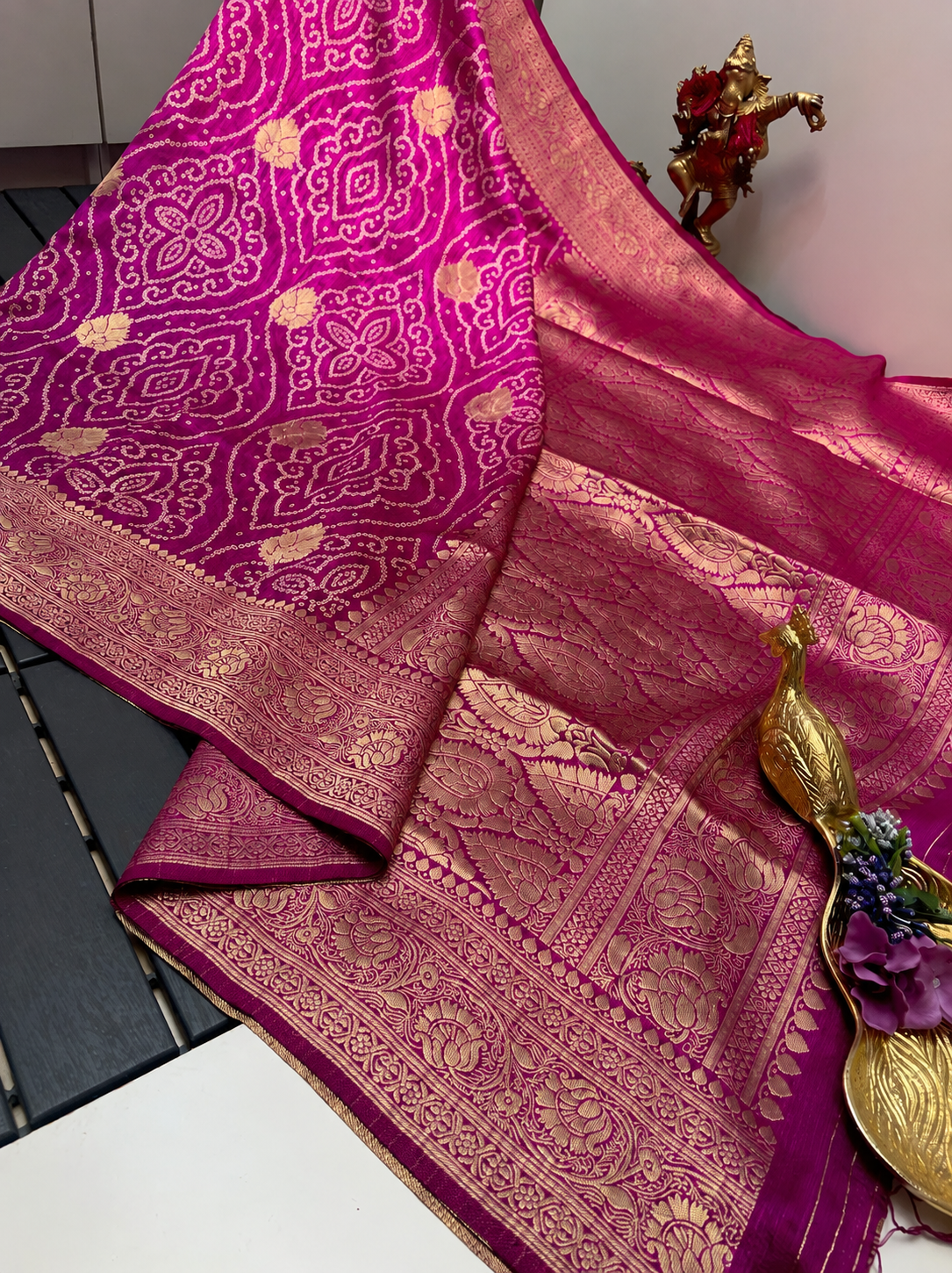 ✨ Pink Maroon Dual Shaded Premium Dola Soft Silk Bandhej Saree