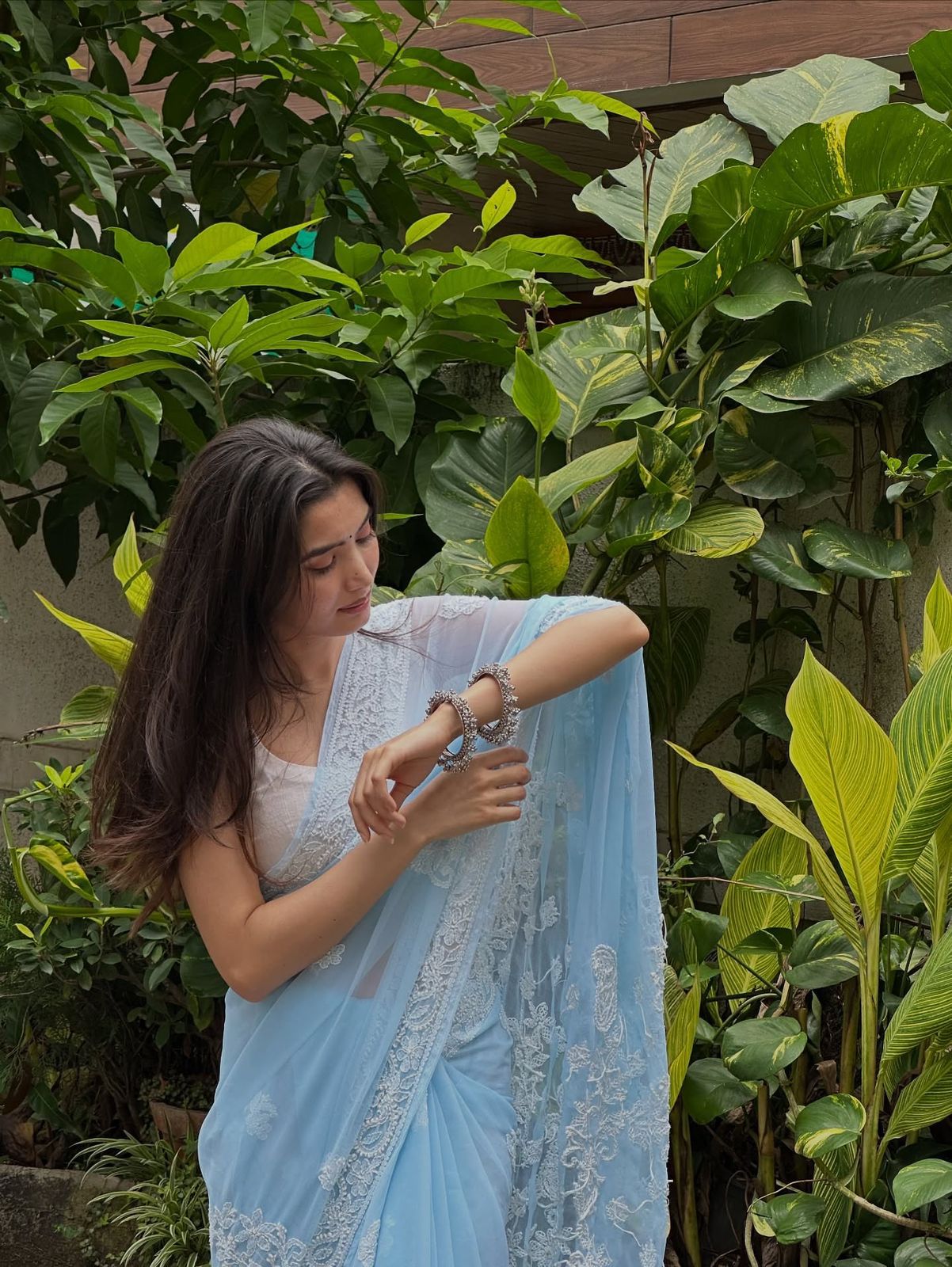 Elegant Georgette Chikankari Embroidery Saree