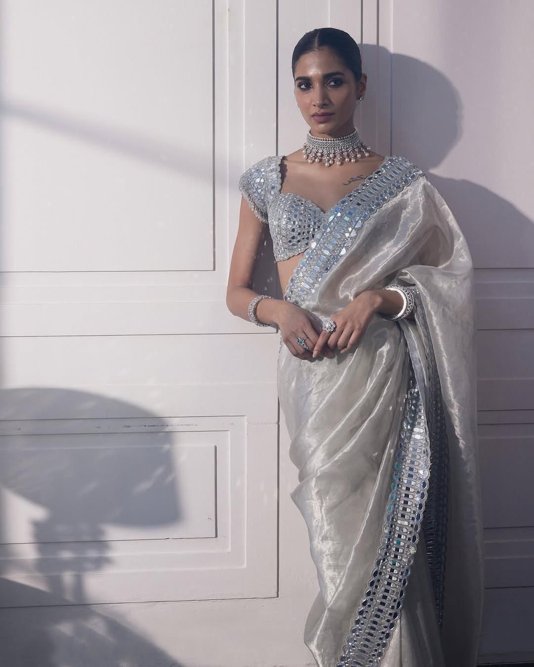 Elegant Mirror Work Satin Organza Saree – Designer Partywear Collection